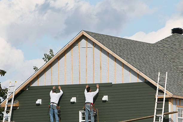 Professional Siding Contractor technician working in Strasburg, OH